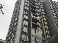 步行街 朵力名都三房63万