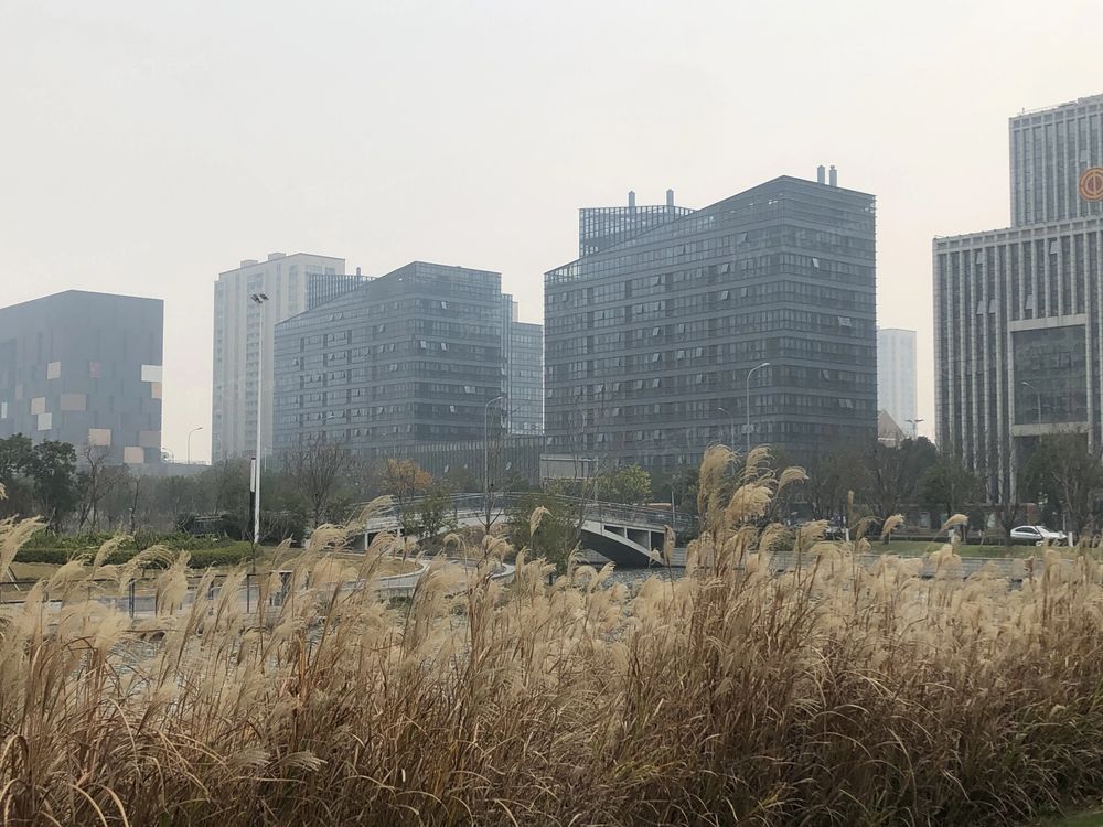小区相关图