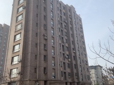 76封闭小区一室前排楼装修好手续清晰楼层好