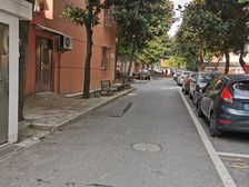 2号线世纪公园站口100米,南北通全明户型,房东诚心出售。