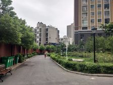 御景龙庭45平公寓1室有证满二毛坯房随意装修