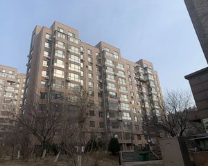 福佳前排两室两厅南北出行方便