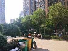 马庄转盘盛世华庭精装两室两厅,有证有暖,随时看房