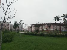 蓝欣家园一楼两室,离大门口近,出行方便
