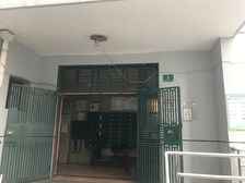 黄浦老西门大同初中边上电梯次顶楼南北全明住宅两房