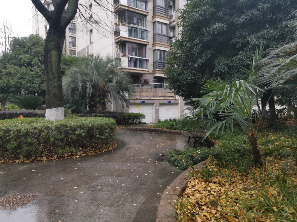 雅戈尔东湖花园