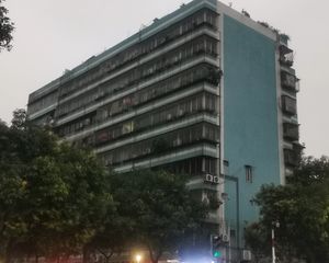 电梯带平台50平方,采光充足,配套设施齐全,交通便利