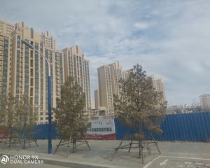 广龙苑小区 3室 2厅 156.97平米