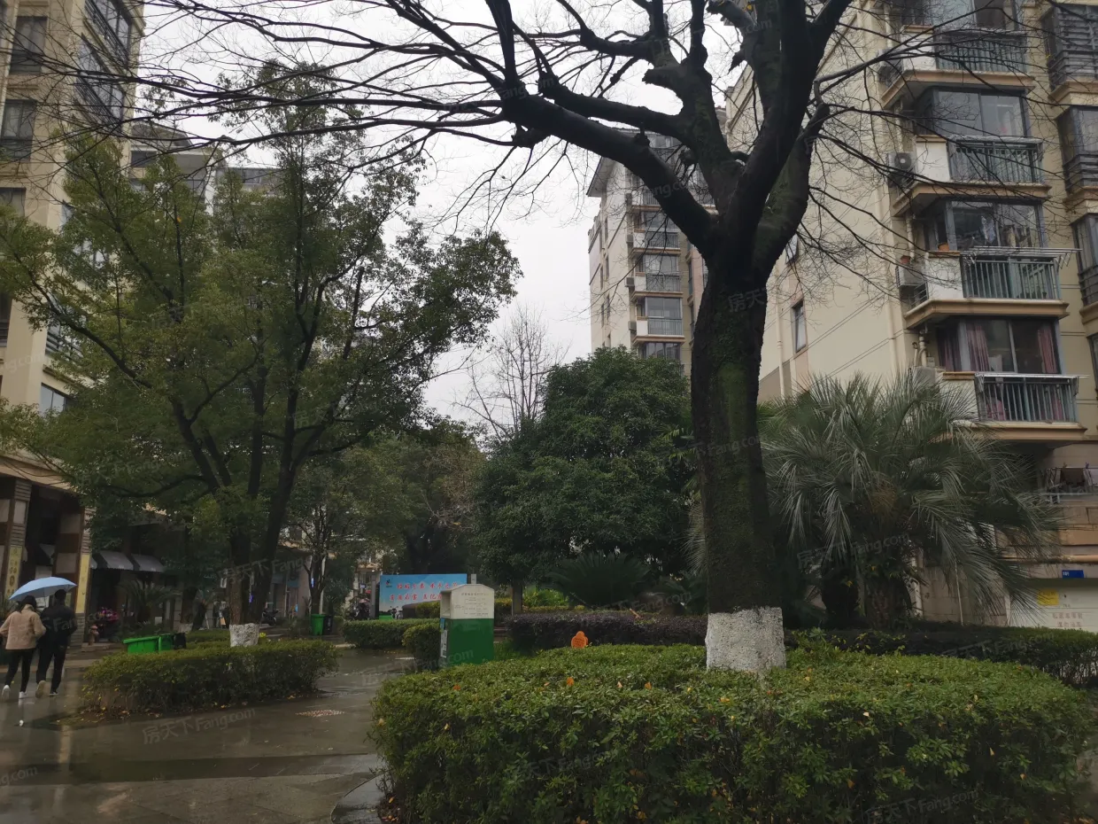 雅戈尔东湖花园