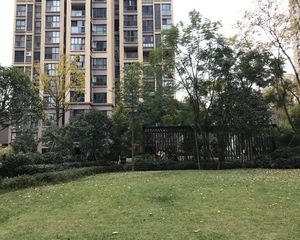 金香领邸3室2厅南北