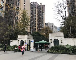金香领邸2室1厅南