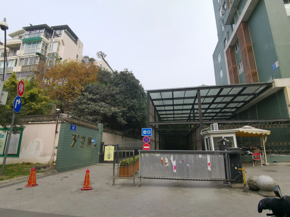 小区相关图