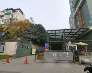 三度空间1室1厅东南
