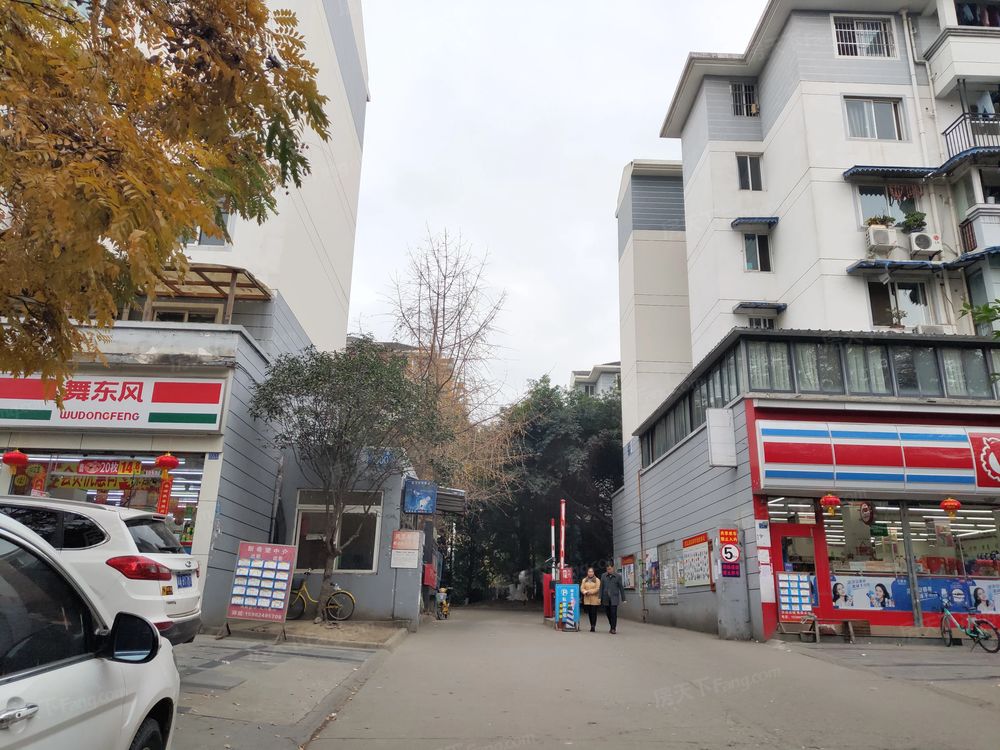 小区相关图