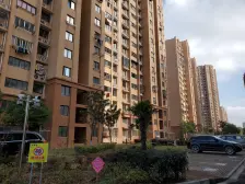 张江南板块周浦中间位置清水毛坯96平三房两厅一厨一卫