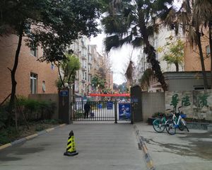 华阳滨河花园3室2厅南