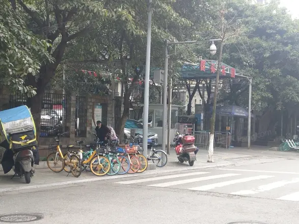国际花园商住楼实景图