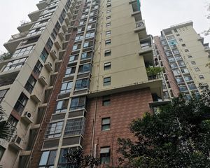 上行东方3室1厅北