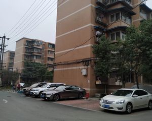 白莲小区二号院1室1厅东