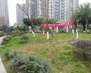 钰邸华府2室1厅东南