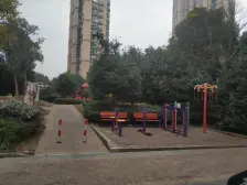 依水园样板间,三林南轨交旁,随时可参观。