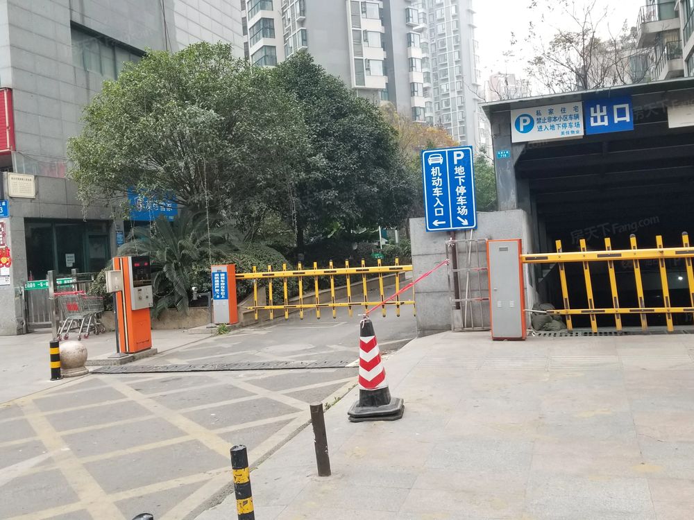 小区相关图