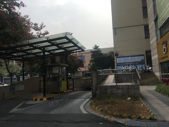 保利东景花园实景图