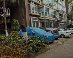 八里阳光3室1厅西北
