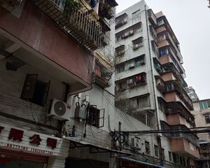 房源是二楼,性质是办公用途,现业主隔10套单房出租