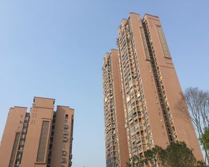 君悦中央一期3室2厅西北