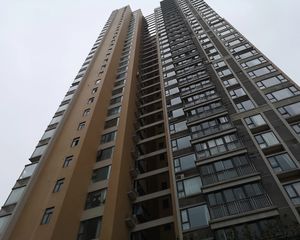 德馨苑5室1厅东南