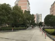 馨泰花苑八室多厅三房,空中别墅级,配套齐全,位置好,采光刺眼