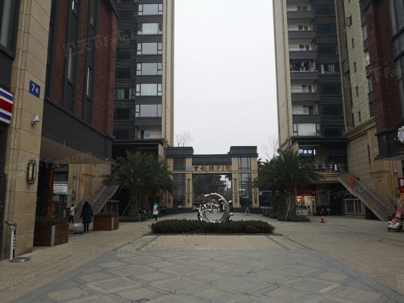 首创娇子一号别墅实景图