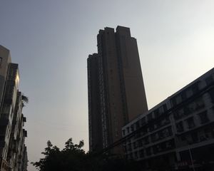 君悦中央一期 3室2厅 东南