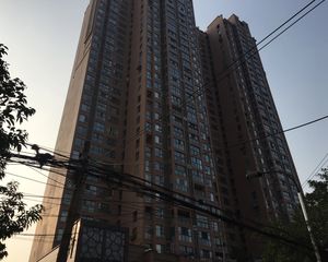 君悦中央一期3室2厅东北