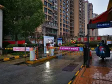 合景峰汇八期 正三房 双轻轨口 婚装保养好 可拎包入住