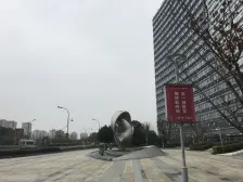 恒基旭辉发现岛朝北复式两房,带装修,家具家电齐全,4.9米高