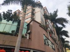 公正路楼梯7楼顶楼格局方正简单装修