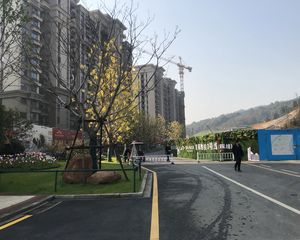 恒大半山悦府3室1厅南北