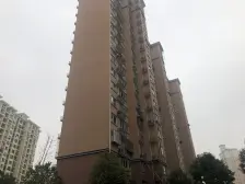 精装修二房 南北通透格局 采光充足 视野宽阔