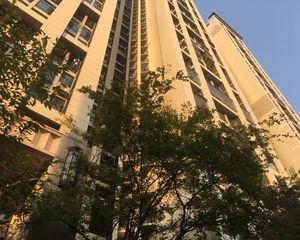铂宫2中山庭1室1厅东南南