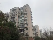 80%得房率落地阳台,精装修,8号线地铁,出门即熵业