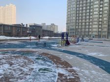 西大直街和兴路 封闭式小区两室一厅精装修 交通便利