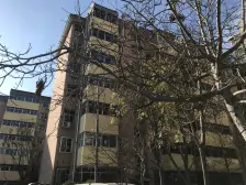 5号地铁口,嵩山路,万客来,大两房