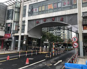 楼间距宽,飞机大三房,户型好方正