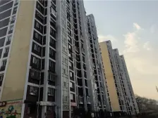 小孤山中里新上精装两室,南北通透好楼层,近临港商城