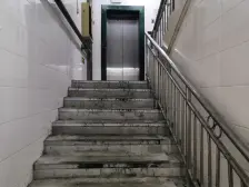 两路口体育馆上四楼 正规两室 采光好 好出租