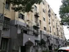 体育公园旁,学院新村,全新整改小区,中间位置