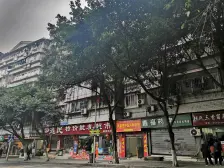 住家装修,家电齐全,格局好,户型方正,带屋顶花园