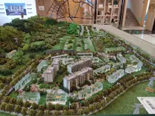 城北缙云山下,端户洋房,150平方大花园。